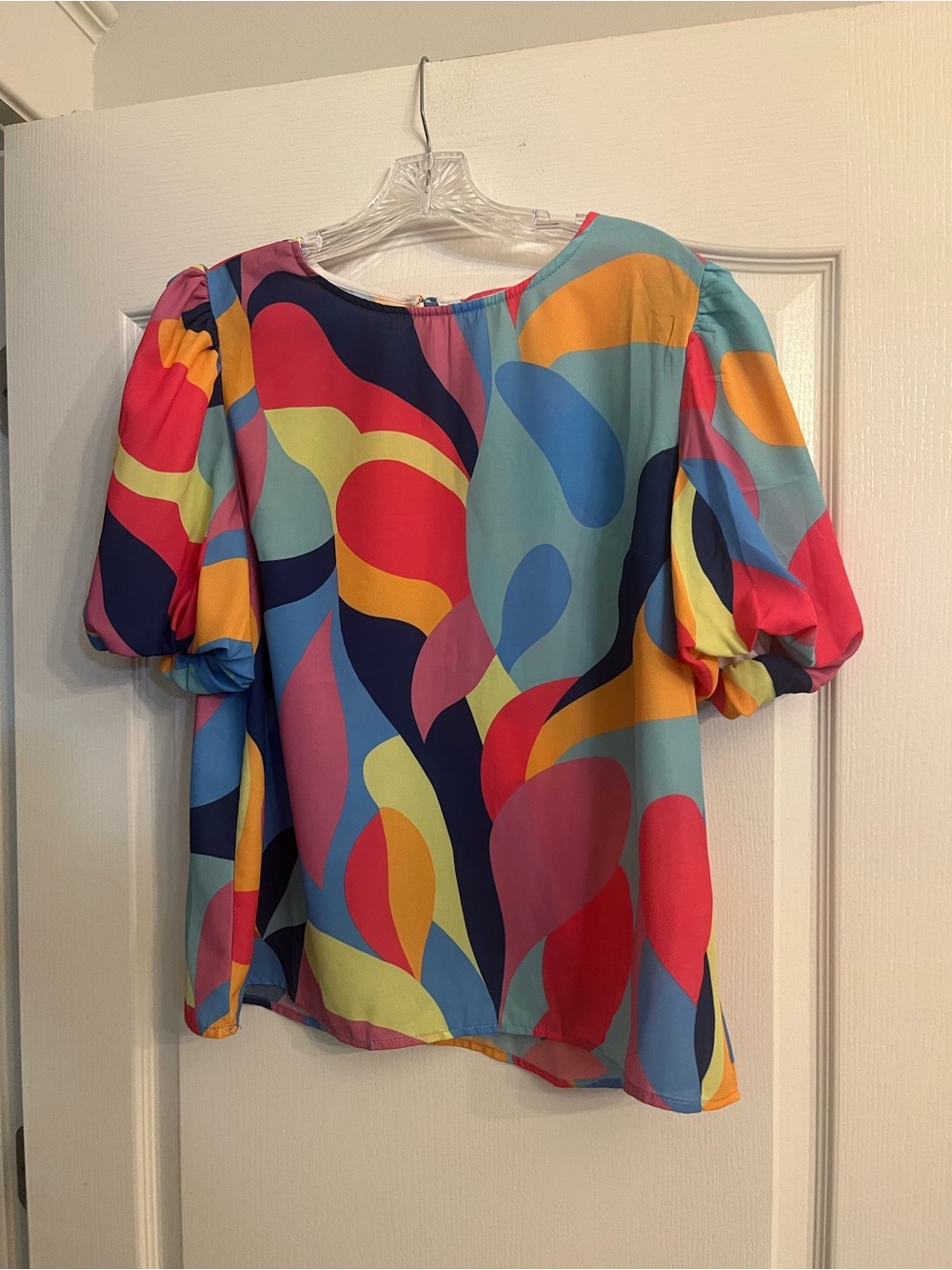Flying Tomato Multicolor Abstract Puff Sleeve Top